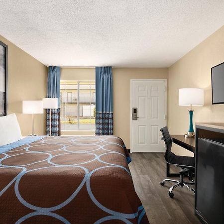 Motel Super 8 By Wyndham Gulfport Biloxi Airport Extérieur photo