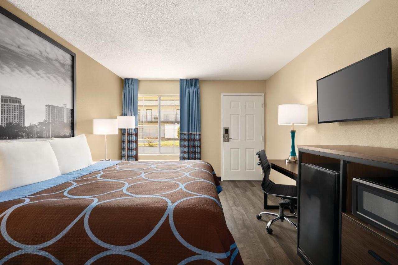 Motel Super 8 By Wyndham Gulfport Biloxi Airport Extérieur photo