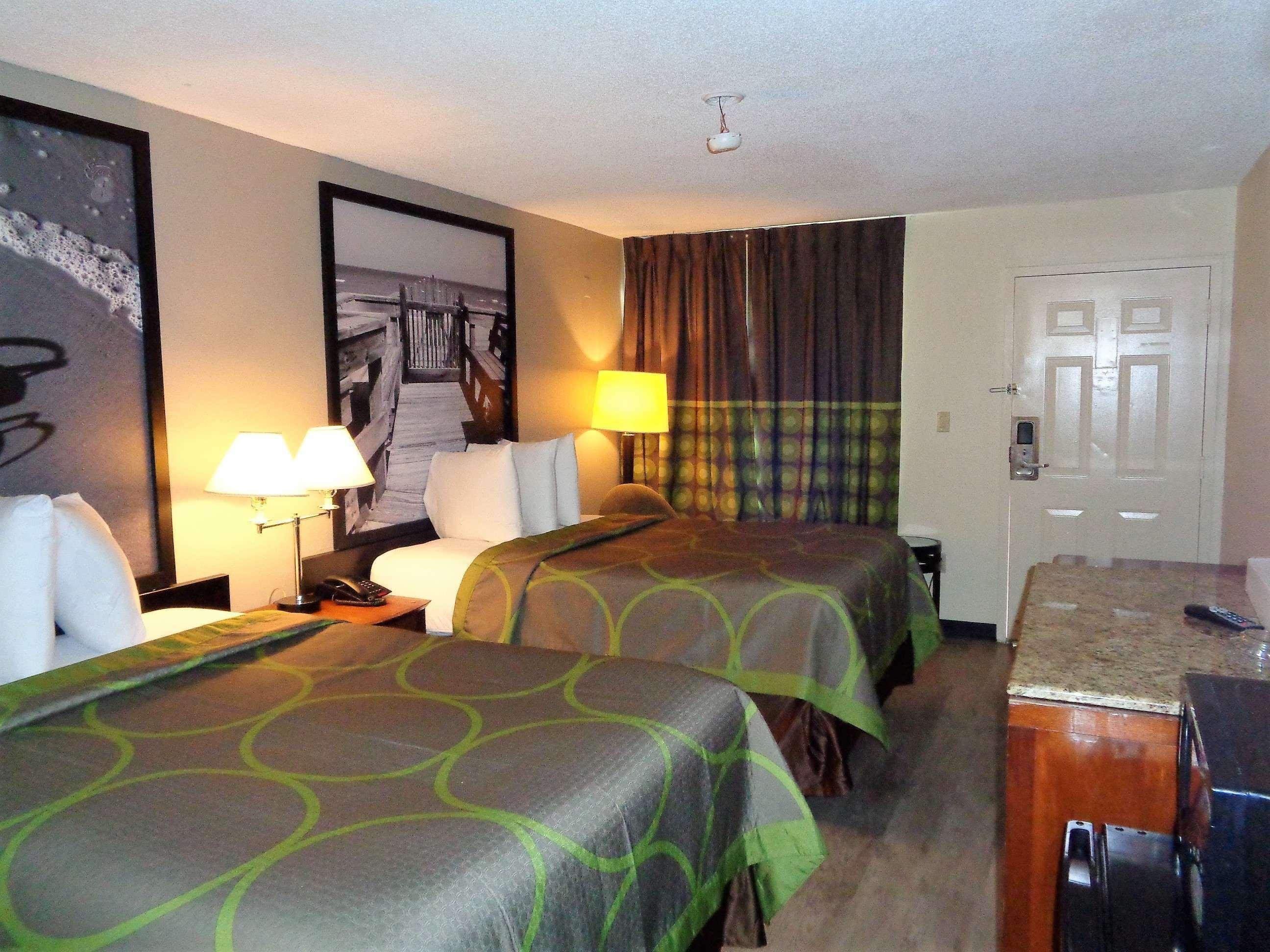 Motel Super 8 By Wyndham Gulfport Biloxi Airport Extérieur photo