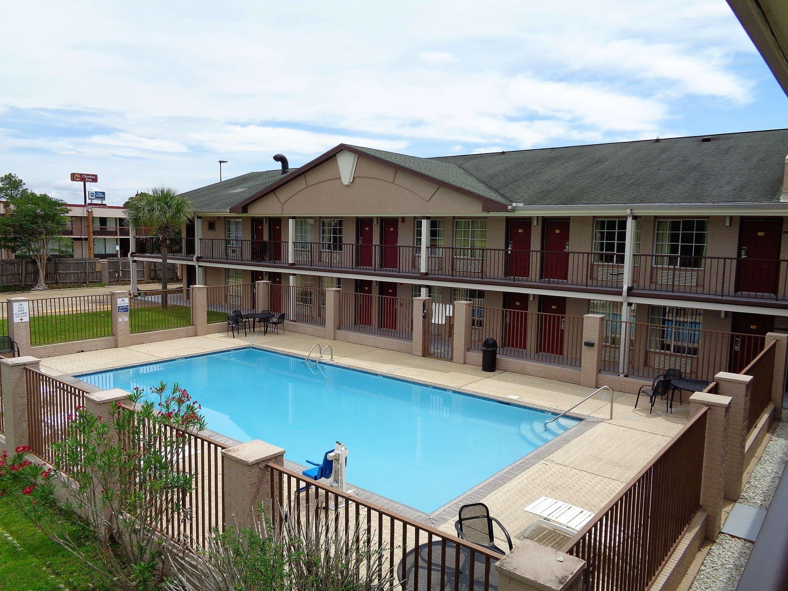 Motel Super 8 By Wyndham Gulfport Biloxi Airport Extérieur photo