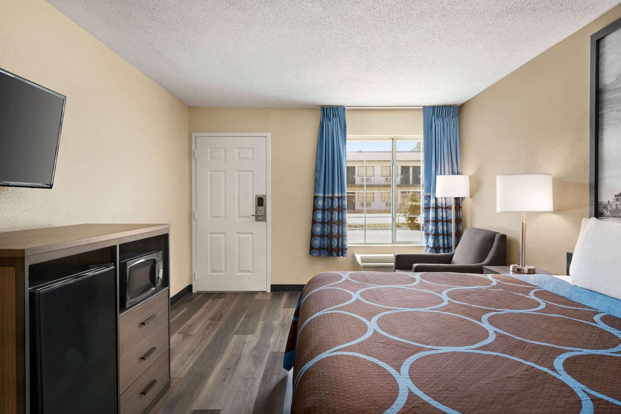 Motel Super 8 By Wyndham Gulfport Biloxi Airport Extérieur photo
